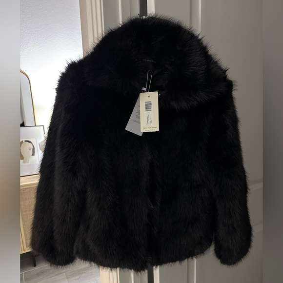 NWT Black Faux Fur Jacket - Picture 2 of 4